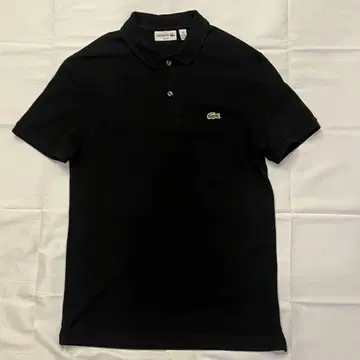 새상품급 LACOSTE 블랙 피케 셔츠 슬림핏