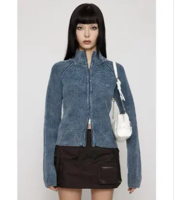 러그아젬 LAGUA GEM METAL MOTIF ZIP