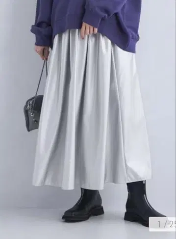실버 가죽풍 플레어 스커트