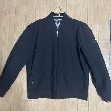 TOMMY HILFIGER 블랙 자켓 L