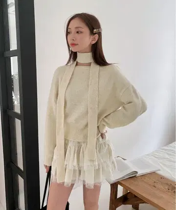 루즈 보트넥 니트 + 스카프 SET 아이보리