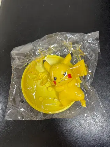 해외 구매 피카츄 피규어