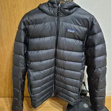 Patagonia 다운 스웨터 후디 S 사이즈