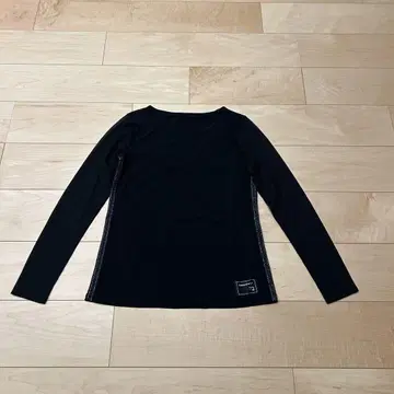 Gabardine K.T 72 블랙 긴팔 티셔츠