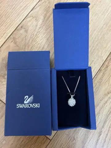 Swarovski 목걸이
