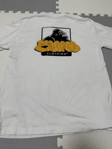 XLARGE 화이트 T셔츠 M 사이즈