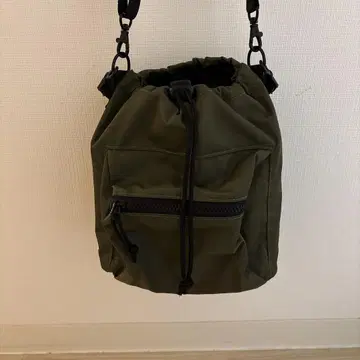 New Era 드로우 스트링 숄더백 올리브