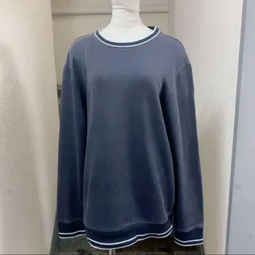다크 블루 크루넥 트레이닝복