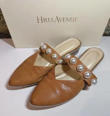HILLS AVENUE 힐즈아베뉴 뮬 샌들 펄 베이지