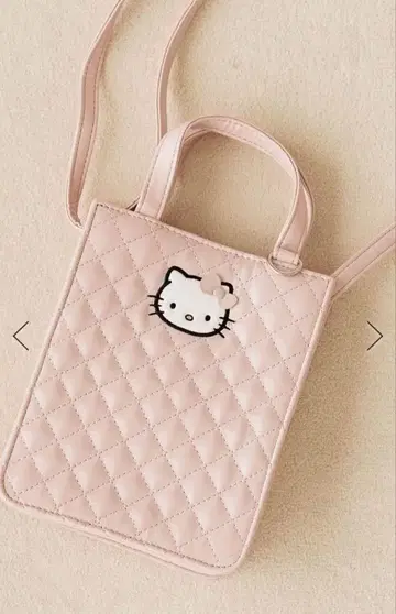 LOWRYSFARM 헬로키티 me% 퀼팅 miniBAG