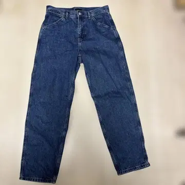 다크 네이비 스트레이트 데님 팬츠