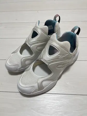 Reebok 모레큐르 페스티벌