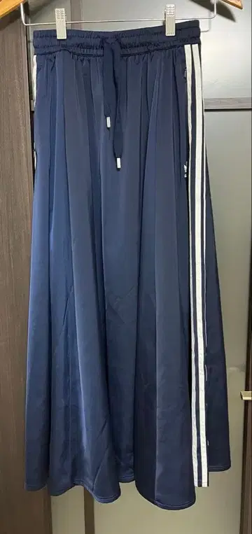 adidas 롱 스커트 네이비