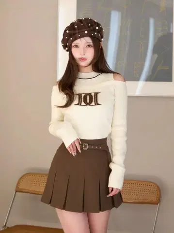 Darich 레이어드 라이크 로고 니트탑