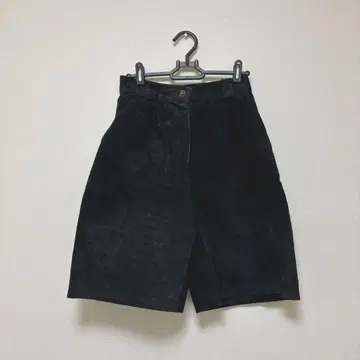 OOTHO 가죽 하프 팬츠