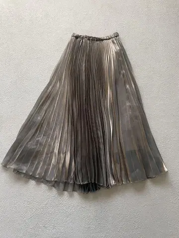 유나이티드 애로우즈 도쿄 새틴 플리츠 스커트