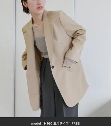 심플한 디자인 테일러드 자켓