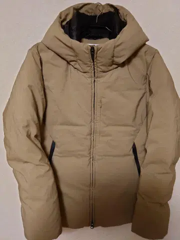 B&Y UNITED ARROWS 코마츠마테레 다운 자켓 L 사이즈