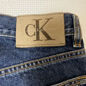 Calvin Klein Jeans 다크 블루 스트레이트 데님