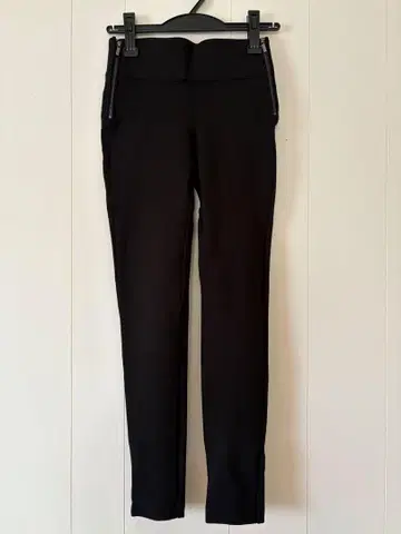 ZARA 레깅스 사이드 지퍼 포함