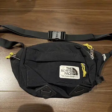 THE NORTH FACE 바디백 블랙