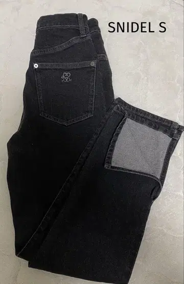 SNIDEL 블랙 데님 포켓 부착