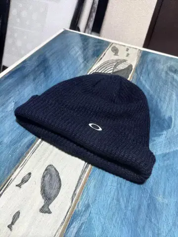 구제 의류 OAKLEY 오클리 니트 모자 비니 네이비