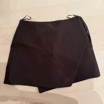 ZARA 비대칭 스코트 브라운