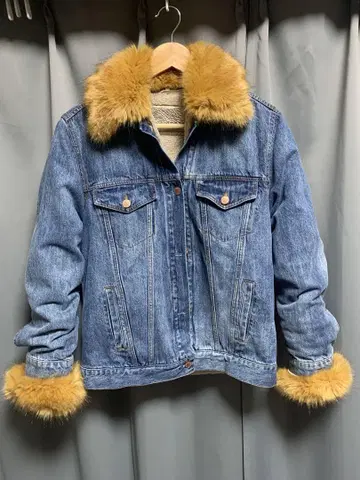 GUESS 데님 자켓 후드 부착 브라운 퍼 2WAY