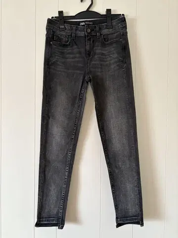 ZARA 다크 그레이 스키니 데님