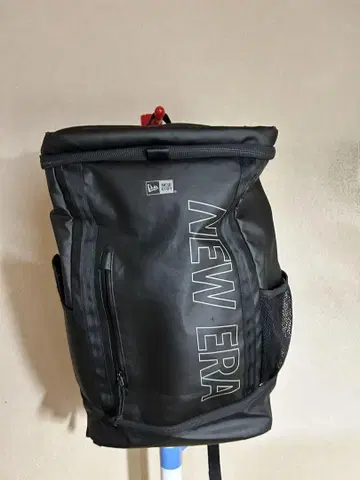 NEW ERA 블랙 백팩