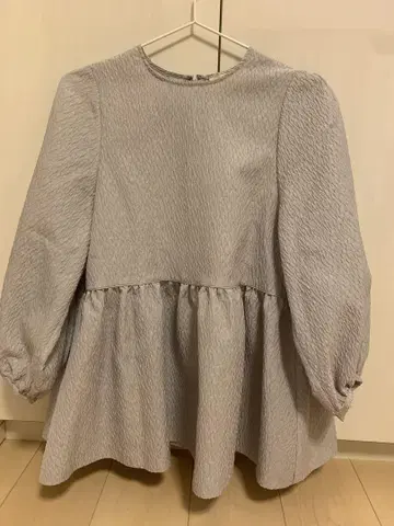유나이티드 애로우즈 페플럼 에어리 자카드