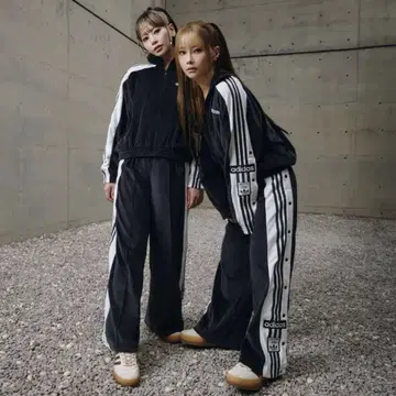 adidas W ADIBREAK VELOUR TT TP 블랙 L