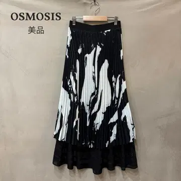새상품급 OSMOSIS 오즈모시스 메쉬 헴 플리츠 스커트