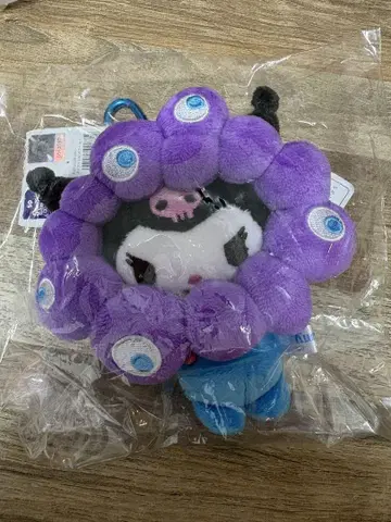오사카 엑스포 회장 한정판 산리오 x 미야쿠미야쿠 봉제 인형 키링