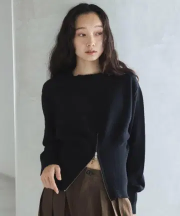 feepur [핸드 워셔블] 밑단 하프 지퍼 크루 니트