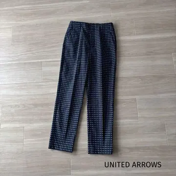 2024 UNITED ARROWS 다이아 도트 자카드 슬림 팬츠