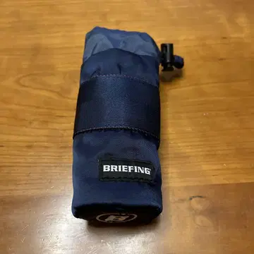BRIEFING 골프공 홀더