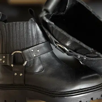 ZARA 부츠