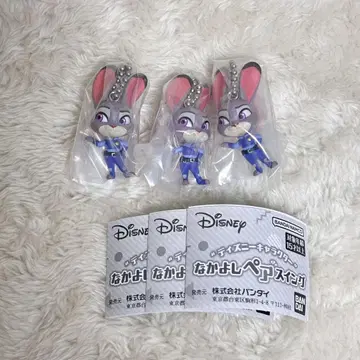 디즈니 캐릭터 다정한 페어 스윙 가챠 주디