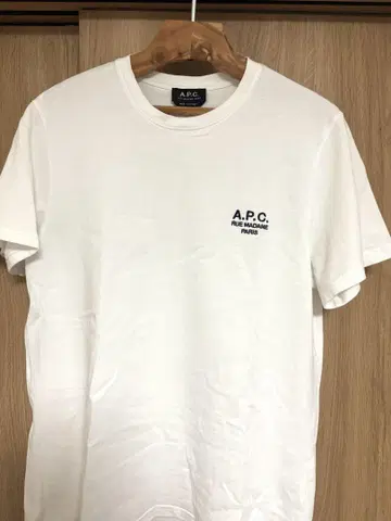 A.P.C. 티셔츠 M 사이즈