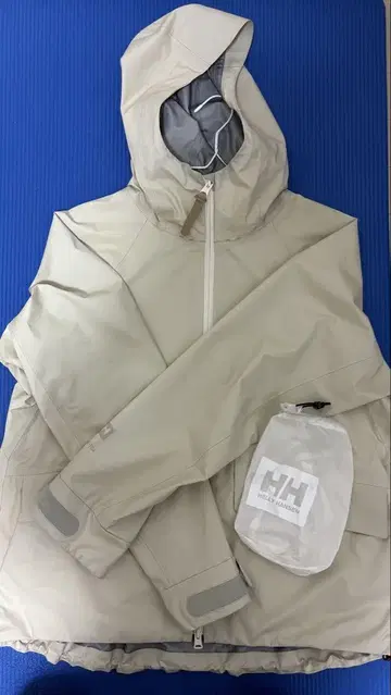 [ GORE-TEX ] Helly Hansen 베이지 마운틴 파카