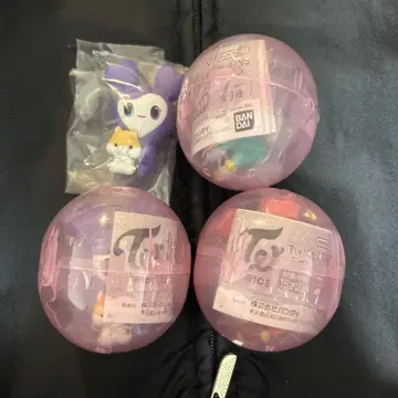 TWICE 캡슐 토이 4개 세트 미사모 미나 사나 모모