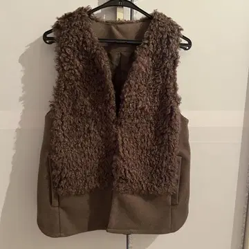 !새상품급! 라비 컴포트 베스트!