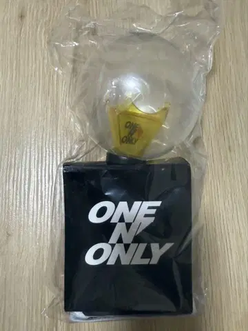 ONE N' ONLY 초대 응원봉 001