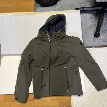 TOMMY HILFIGER 마운틴 후드티 올리브