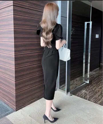 [ 미개봉 새상품 ] KOBELETTUCE 허리 턱 원피스 M 사이즈