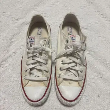 CONVERSE 화이트 로우컷 스니커즈