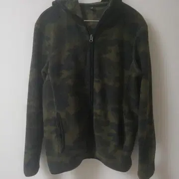 UNIQLO 카모플라쥬 플리스 자켓 후드티 후드 부착 M 사이즈