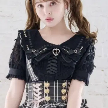LIZLISA 리즈리사 스캘럽 리본 카라 리브 상의 블랙